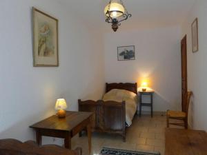Maison avec Piscine Privée Chauffée, Cheminée et Activités à Goncourt - FR-1-611-106