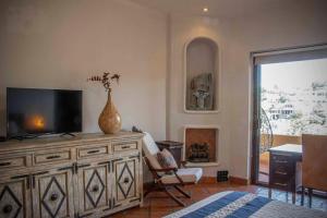 Lovely 3BD 4BA APT Pool Gym Parking