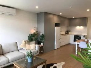 Modern Mangere Town House - 曼格瑞