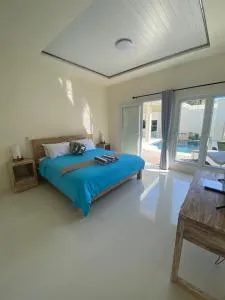 Hasta La Vista Villa Amed - Data