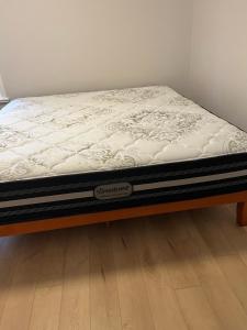 2 Beds Guest Suite to Yourself at Coquitlam Centre Mall