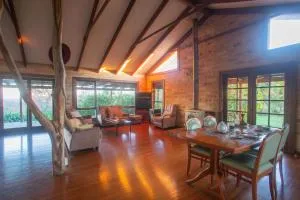 Stone Cottage - Burrell Creek