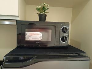 Newly Opened Cozy Studio Near Airport