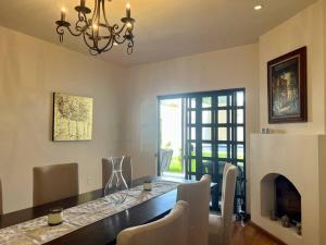 2BD Peaceful House Private Heated Pool, Gym, BBQ