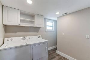 Bradenton Beach 3BR Balcony & Easy Beach Access