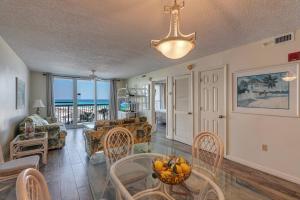 Pelican Beach 0413 by Pelican Beach Management