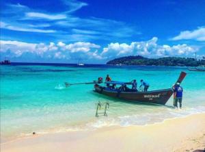 Charming Lipe Beach Resort