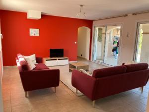 Villas Holiday Home Felines Minervois with Pool : photos des chambres