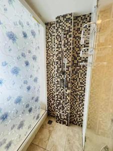 芭堤雅市中心 Grand Avenue 一卧室公寓城景酒吧街 高速互联网智能电视