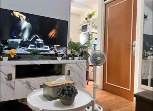 1BR Rusun Karet Tengsin 2 w Netflix n City View