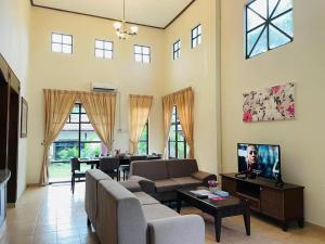 AFamosa Villas
