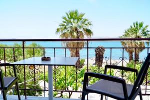 Lefteris