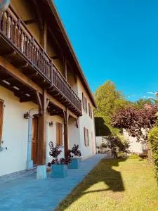 Grande maison avec jardin - Hèches