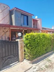 Şifne yalı'da 4 oda 9kisi yatak kapasite manzaralı - Reisdere