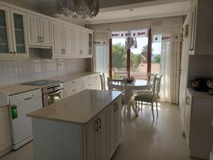 Şifne yalıda 4 oda 9kisi yatak kapasite manzaralı