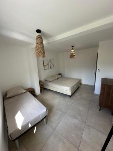 Appartements Bergerie avec spa vue montagne : photos des chambres