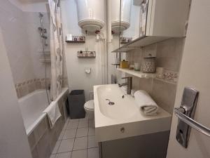 Cosy 1 BDR near Champs-Elysees Opera