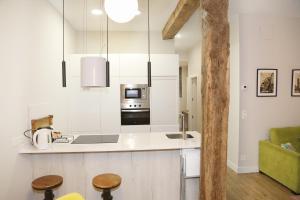 MAGNIFICO PISO FRENTE AL CASCO VIEJO DE BILBAO