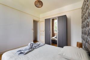 Maisons de vacances Cozy house with garage & large garden, PARIS Center 30min RER A, Orly airport : photos des chambres