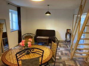 Sejours chez l'habitant Chambre amelioree dans petite maisonnette, Au moulin du bonheur : photos des chambres