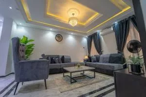 Luxurious 3 bed house in Magboro - Asheshe