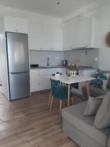 Flora Suite in Naoussa Paros