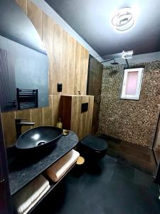 Prestige House Delux