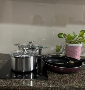 Jennifers Abode - 101 Newport Boulevard Pasay