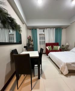 Jennifers Abode - 101 Newport Boulevard Pasay