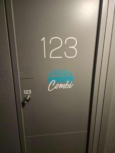 Hotels HotelF1 Marseille Provence : photos des chambres