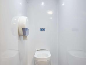 Hotels HotelF1 Marseille Provence : photos des chambres