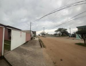 Unamar Cabo Frio, Condomínio Verão Vermelho 1, Casa Privativa a 100 metros da praia!