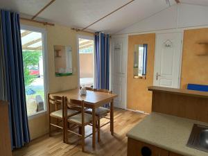 Campings Jolie mobil home a louer : Mobile Home