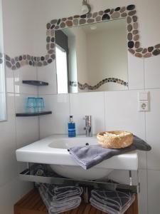 Weingut Herbert Engist