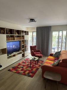 New Flat in the Quartier Latin