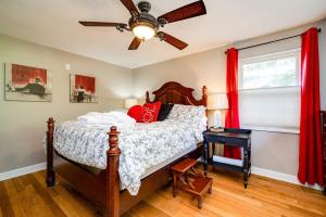 Antique Charm 3BR Gourmet Kitchen & Large Yard