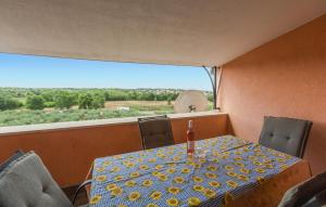 2 Bedroom Amazing Apartment In Zbandaj 