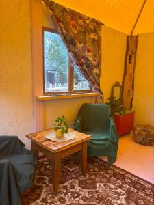 Gypsy Camp Apartments & Glamping