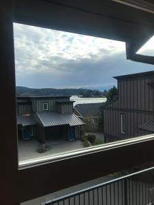 Sooke Harbour Townhouse - Waterfront 2-Bed Rental