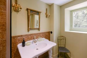 Maisons d'hotes Chateau La Bruguiere : photos des chambres