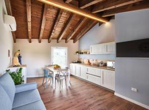 Apartment with Garden View