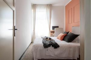 Iris by PortofinoHomes