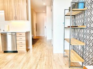 Skyline Flat Facing Downtown San Diego