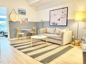 Cozy Couples Corner in Downtown San Diego