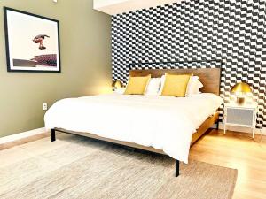 City View Apartment In Downtown!