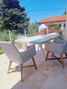 Apartmani Maslina 