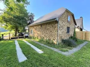 Maison de campagne en pierre à 15 min de Pau - Lasseube
