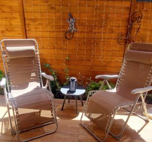 Spacieuse Dépendance Duplex 50 M2 Classé 3 étoiles sans vis-à-vis