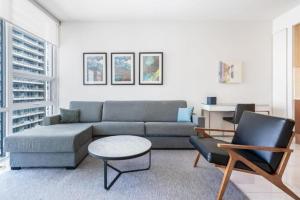 2 Bed 2 Bath Contemporary High Rise DTLA Living