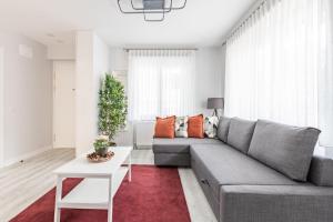 Bright Private Modern 2BD1Bath Bebek Gem! #247